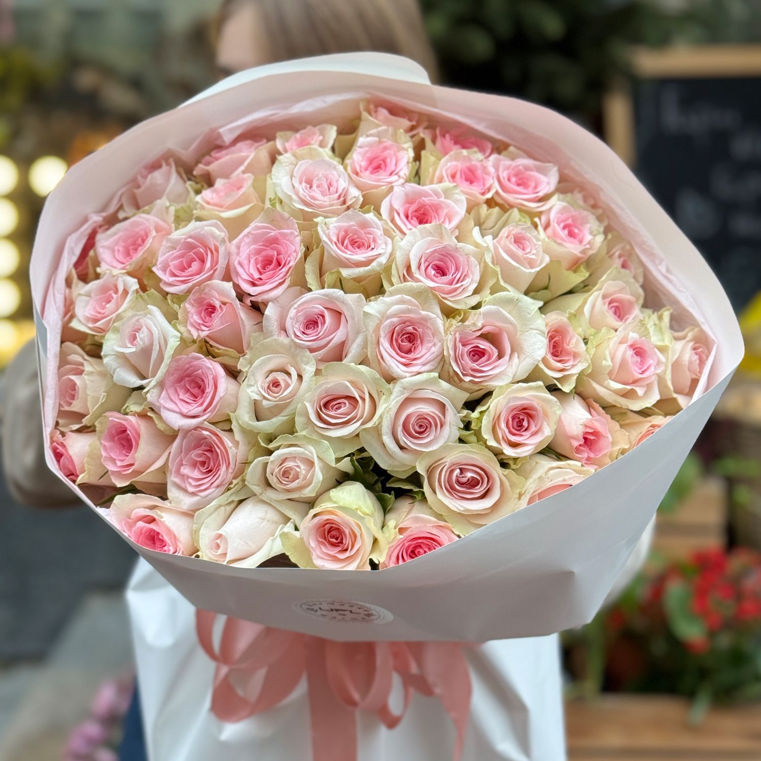 Bouquet 51 pink roses Kenia