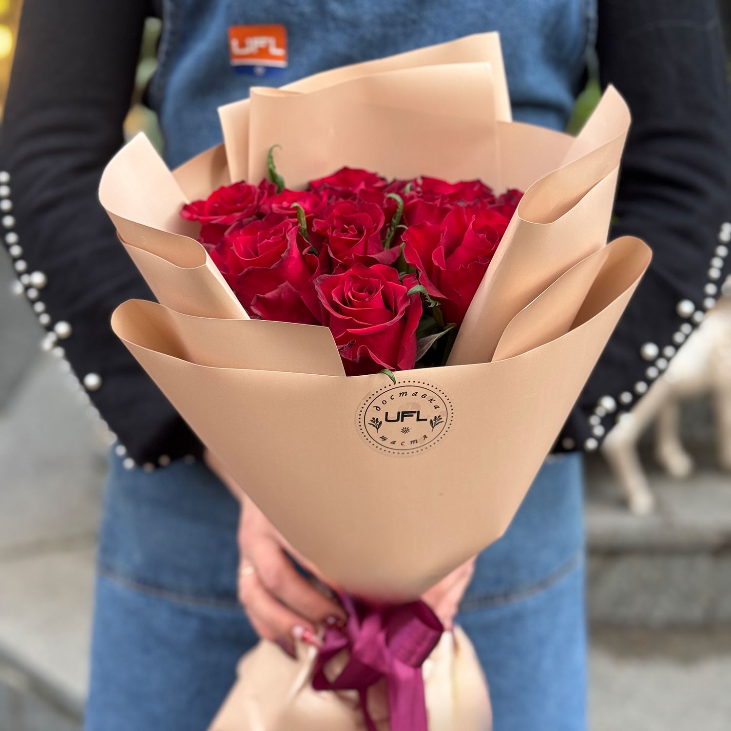 Bouquet 11 red roses Kenia