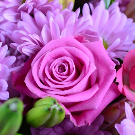 Order the bouquet in our online shop. Delivery!