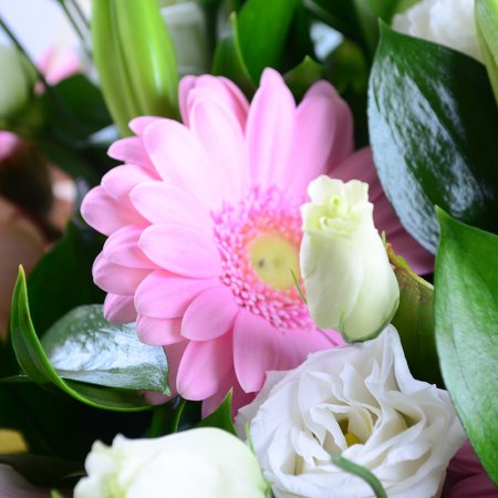 Order the bouquet in our online shop. Delivery!