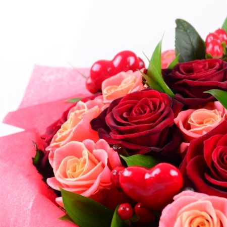 Order the bouquet in our online shop. Delivery!