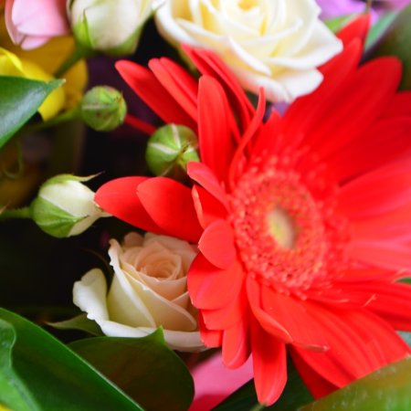 Order the bouquet in our online shop. Delivery!