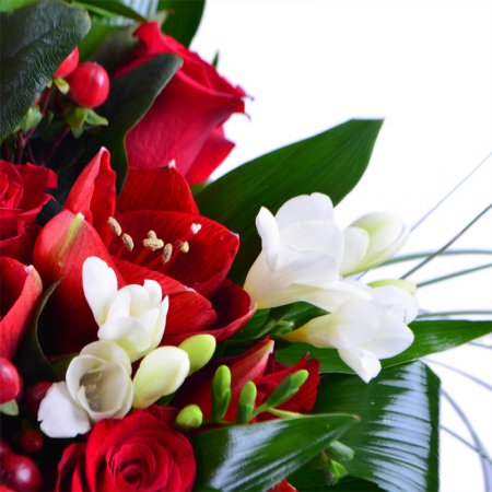 Order the bouquet in our online shop. Delivery!