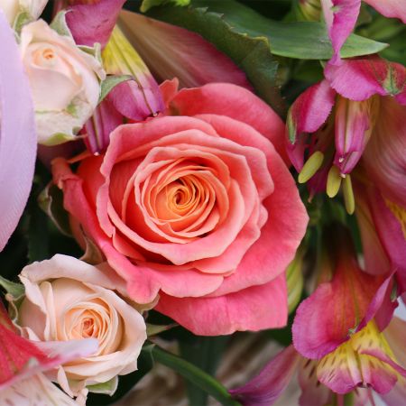 Order the bouquet in our online shop. Delivery!