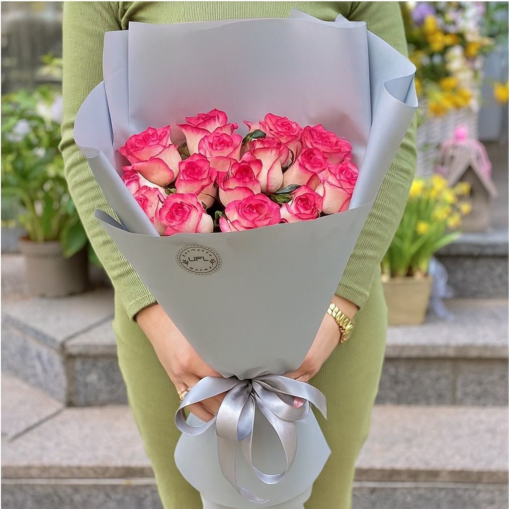 jumilia rose (25 pcs.), packaging, ribbon