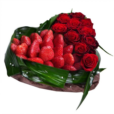Product Heart of strawberry and roses